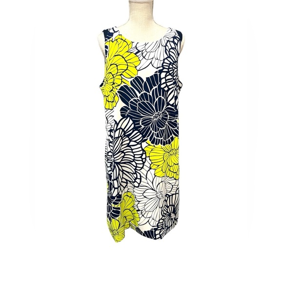 madison leigh Dresses & Skirts - Madison Leigh Elegant White Fabric